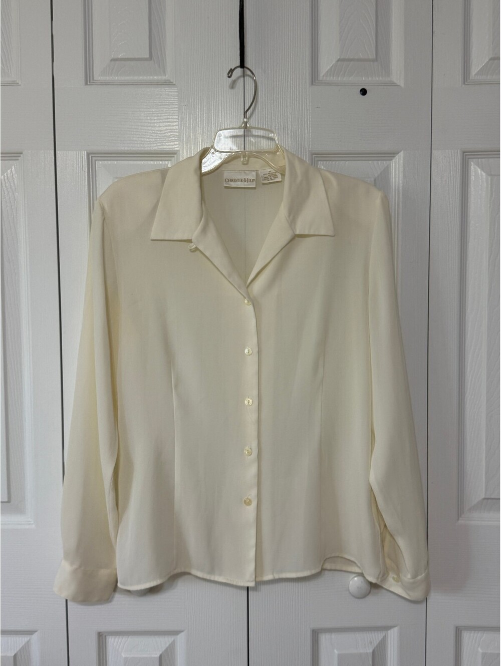 Christie and Jill ivory long sleeve button front blouse